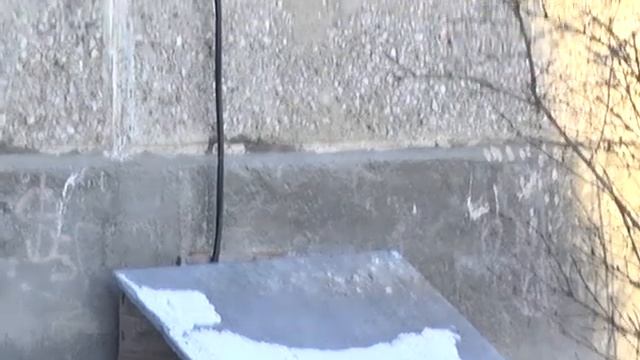 В Ревде жители дома по улице Ковельской, 13 обеспокоены размещением кабеля смотреть онлайн