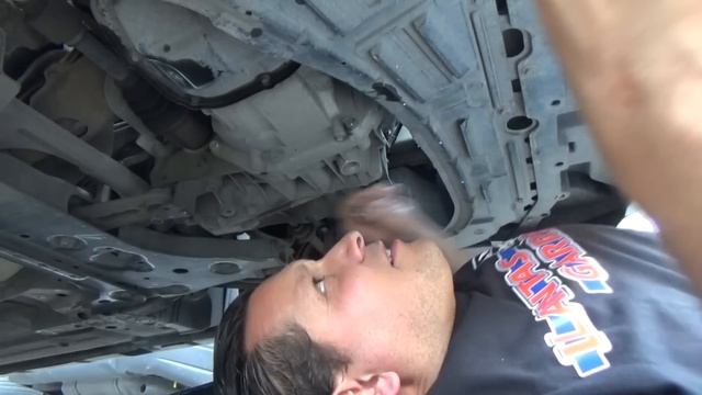 Prueba a Nissan Tiida termina en Arrancones VS Chevrolet Sonic!, смотреть онлайн