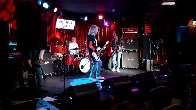 John Coghlan's Quo at the Half Moon, Putney, London 2021 смотреть онлайн