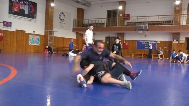 Тренировка в школе борьбы Гамида Гамидова. 09.12.2021.