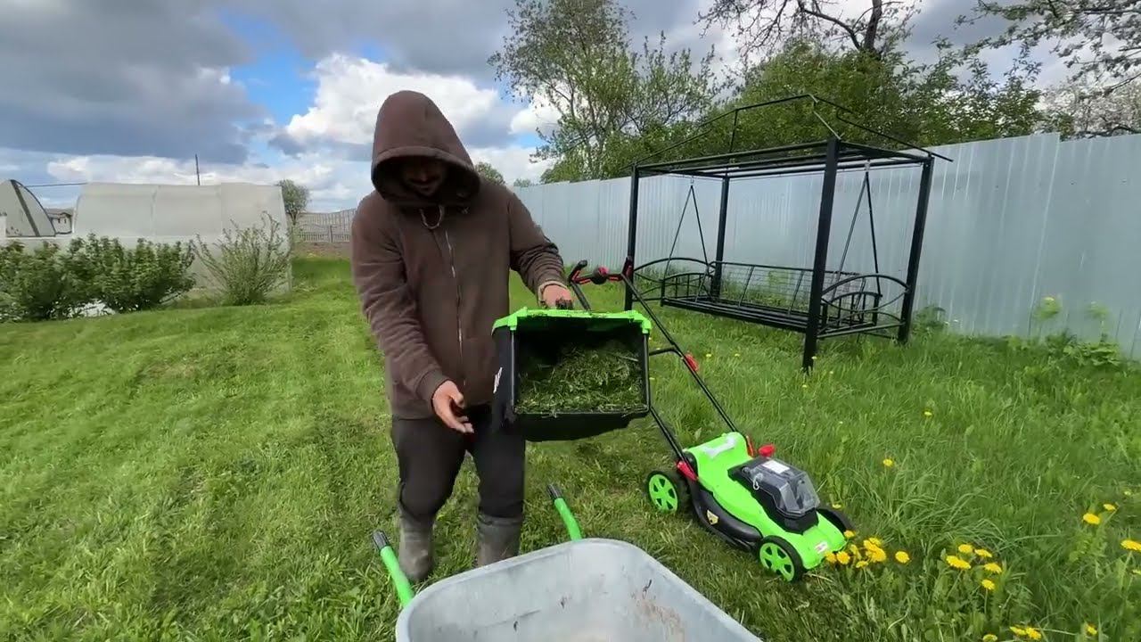 Косим участок без шума и дыма. Аккумуляторная бесщеточная газонокосилка REDVERG RD-LM36-400BL/U смотреть онлайн