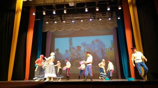 Ансамбль "Волжские узоры" танец "Когда казаки плачут" смотреть онлайн
