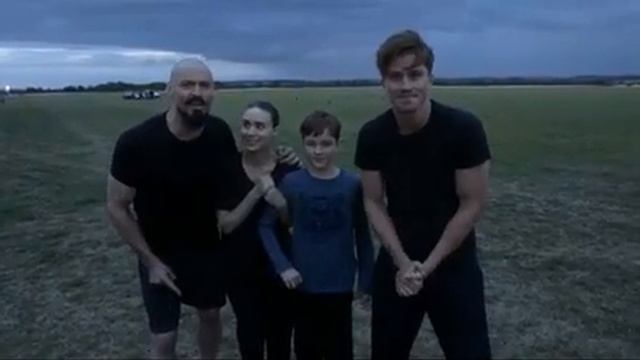 Hugh Jackman and the "Pan" cast in the epic Ice Bucket Challenge video смотреть онлайн