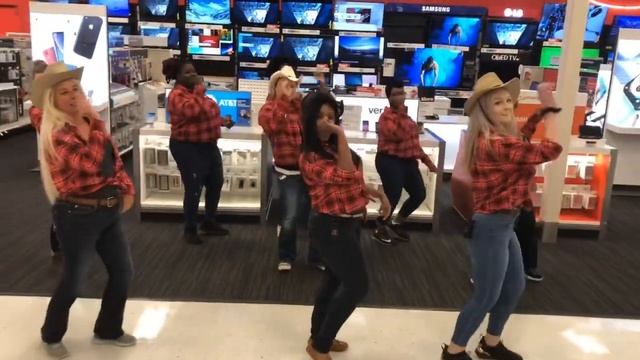 Git Up Challenge at my Target store!! смотреть онлайн