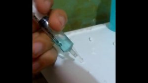 удаление герметика от акриловой ванны