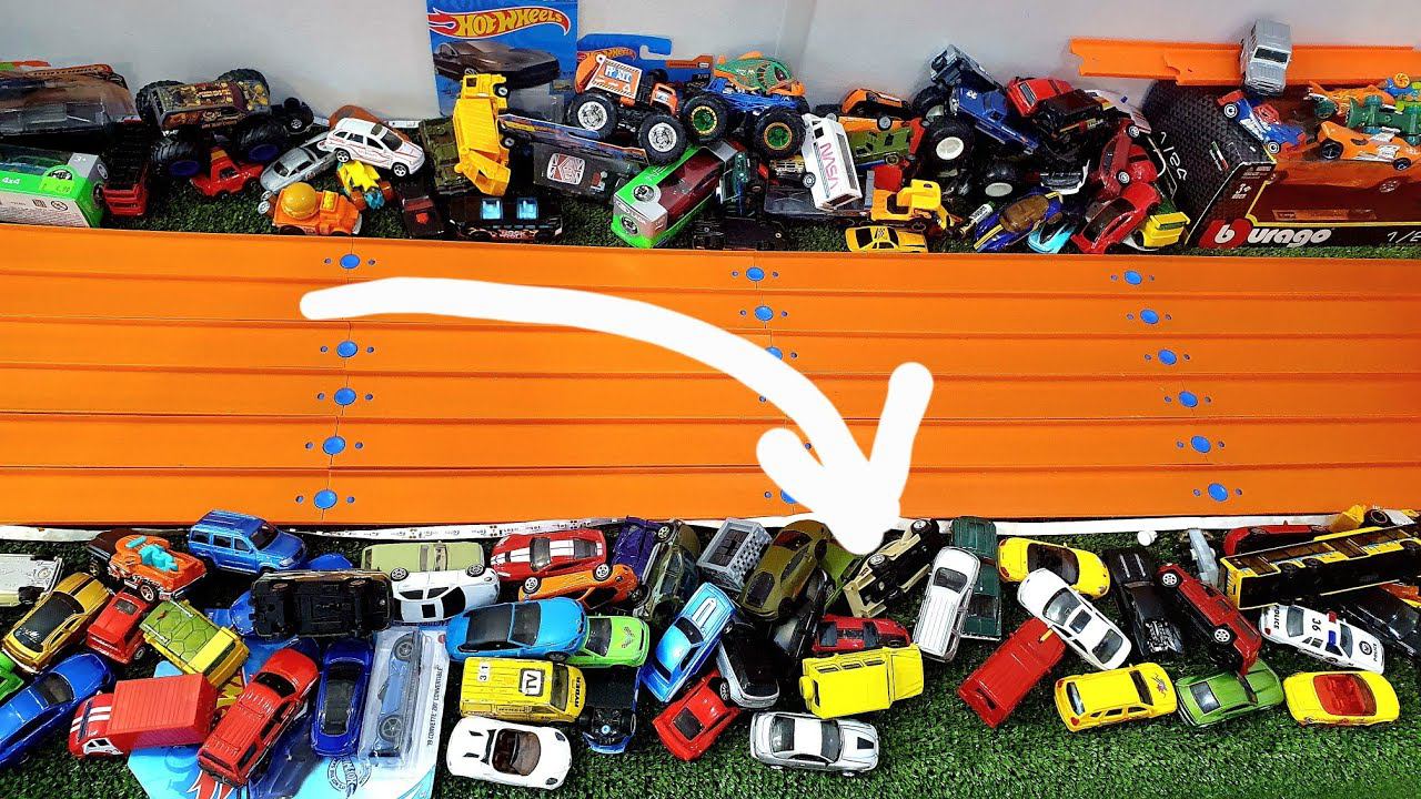 Обзор моей коллекции Hot Wheels. Уборка трека Hot Wheels смотреть онлайн
