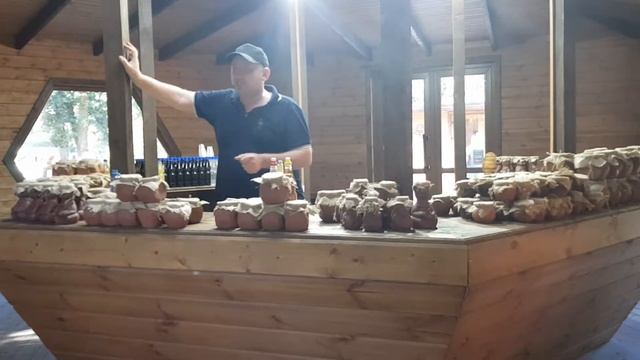 Медовый двор. Абхазия. Рассказ о мёде и продуктах пчеловодства. смотреть онлайн