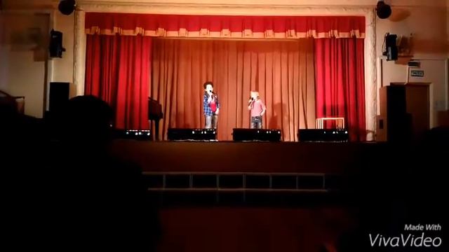 Школа танев от "Диких гитар". Поздравление с 8 марта в школе смотреть онлайн