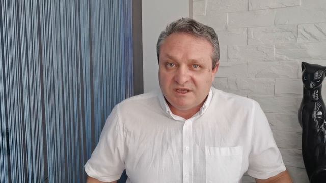 Бесстрашный цирковой номер: платные места на бесплатной ярмарке, на глазах у полиции. смотреть онлайн