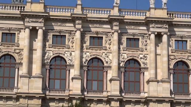 Das Natur- & Kunsthistorische Museum - Die Hülle der kaiserlichen Sammlungen смотреть онлайн