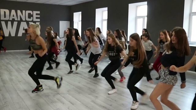 Майстер-клас juniors / Поліна Іванюк / Dance Way смотреть онлайн