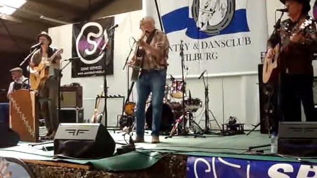 Tilburg, Amarant Festival, 10-06-2017 003, Undertheroof смотреть онлайн