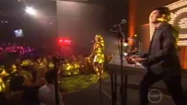 Rogue Traders : What You're On : Rove Live смотреть онлайн