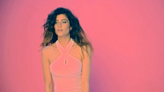 BERRAK TÜZÜNATAÇ (Turkish Actress)