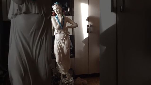 ТЕНИ В ВЕДЬМИНОЙ КОМНАТЕ... ВЕДЬМИНА ИЗБА ● ИНГА ХОСРОЕВА смотреть онлайн