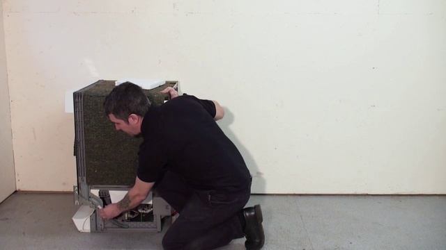 How To Replace The Door Hinge On A Dishwasher смотреть онлайн