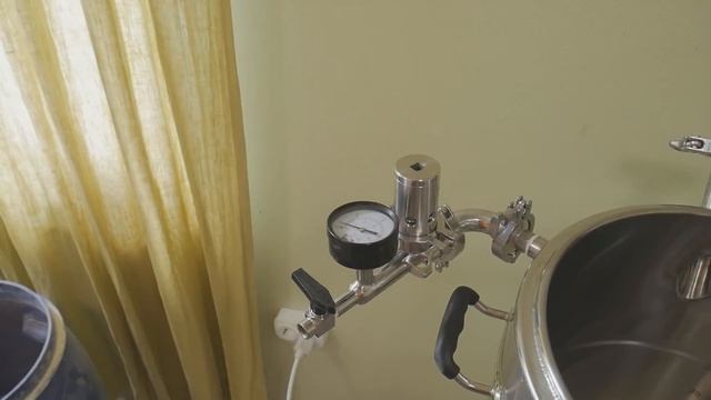 Комплект "Антоныч 2.0 с кубом 50 л". Работа на бюджетном ПВК50 DISTILLARUS. смотреть онлайн