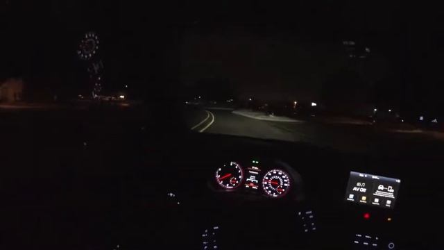 Вадим Зеланд — Слайд Hyundai Veloster ночью