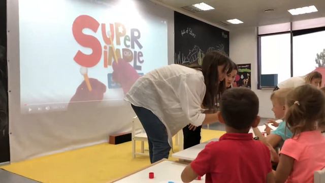 Группа 5-6 лет. Преподаватель Арина К. смотреть онлайн