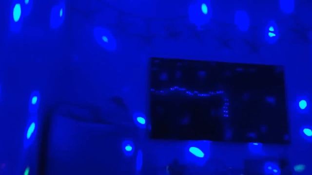 ion house party смотреть онлайн