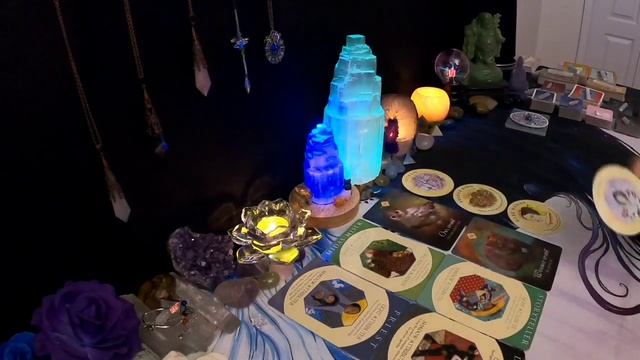 How Do They See You? ?? Pick a Card Tarot Oracle Charms ?? Timeless смотреть онлайн