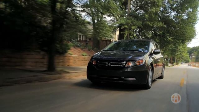 2014-2015 Honda Odyssey | Used Car Review | Autotrader смотреть онлайн