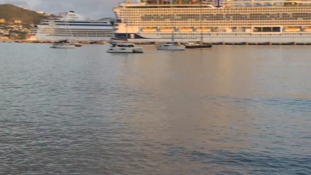 Departure of ICON of the Seas (St.Kitts) смотреть онлайн