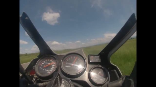 Обзор на Yamaha FZR 750 Genesis.Старый добрый спорт.Top speed смотреть онлайн