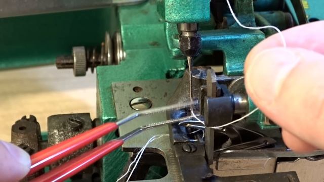 THREADING THE OVERLOCKER смотреть онлайн