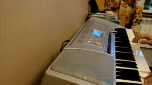 Петлюра (Ю. Барабаш) -- "Скорый поезд " Yamaha PSR-450 смотреть онлайн