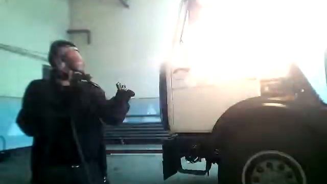 как не надо пользоваться пульверизатором смотреть онлайн
