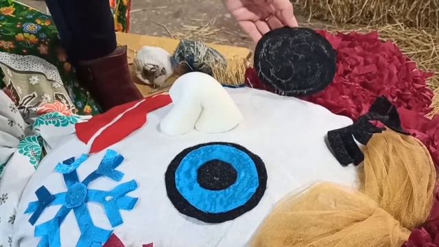 В районном центре полным ходом идёт подготовка к Масленице смотреть онлайн