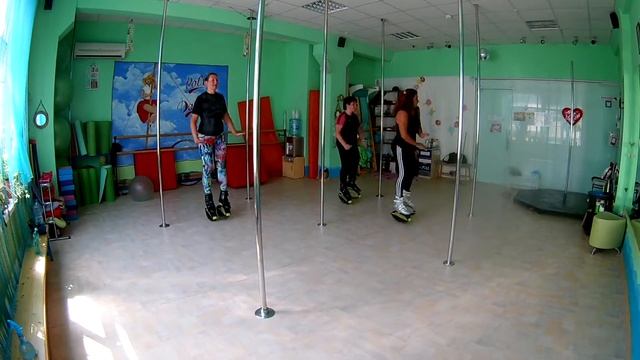 Воздушную атлетика студии спортивных танцев и фитнеса "ТанцPole" смотреть онлайн