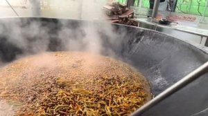 УЗБЕКИСТАН  ГОТОВЛЮ ПЛОВ В ЦЕНТРЕ ПЛОВА В ТАШКЕНТЕ