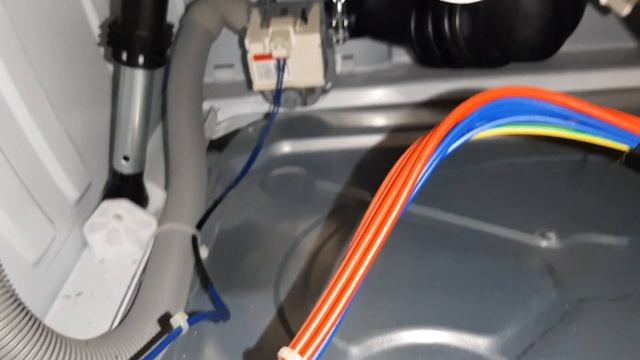 A quick look at the internals of Gorenje Sensocare W7403 SensorIQ Washing Machine смотреть онлайн
