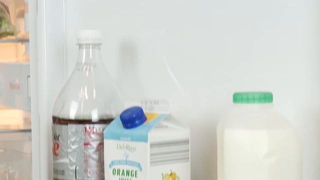 MIELE K12010S2 Fridge Review смотреть онлайн