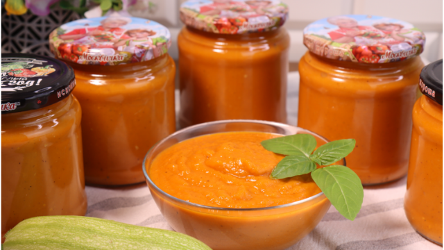 Получаю сотни восторженных отзывов. Кабачковая икра по рецепту свекрови смотреть онлайн