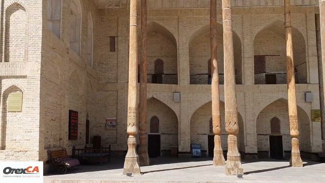 Bolo-Hauz Mosque (18th century) in Bukhara смотреть онлайн