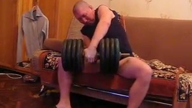 Николай Яроцких Подъём правой кистью гантели вес 83 кг. смотреть онлайн