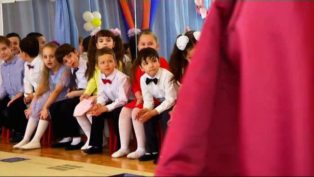 Весенний утренник. Детский сад №185. смотреть онлайн