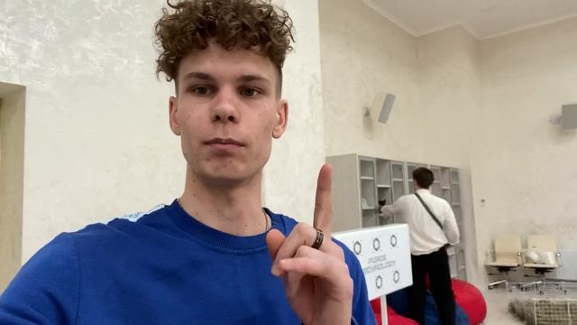 ВЛОГ : Поездка в Москву ? Взял Гуся в Москву ??Открытие «Кадры для села» Этого точно не Ожидал ? смотреть онлайн