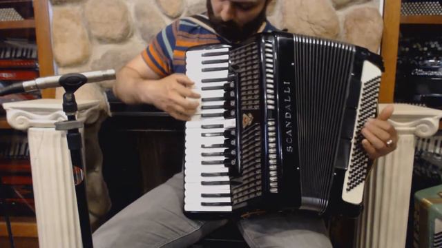 3415 - Black Scandalli Imperio IX Piano Accordion LMH 41 120 $1299 смотреть онлайн