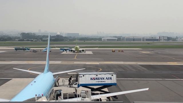 Gimpo International Airport Domestic Terminal Observatory смотреть онлайн