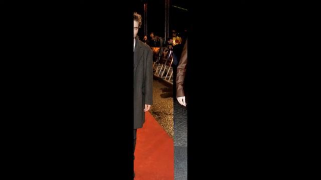 Robert Pattinson. Ты на свете есть....avi смотреть онлайн