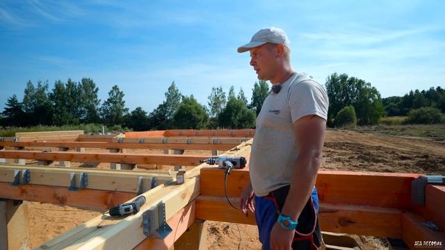 Строим дом из бруса. ч.3. Монтаж балок. смотреть онлайн