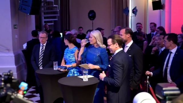 Crown Princess Mette-Marit and Crown Princess Victoria in Stockholm смотреть онлайн