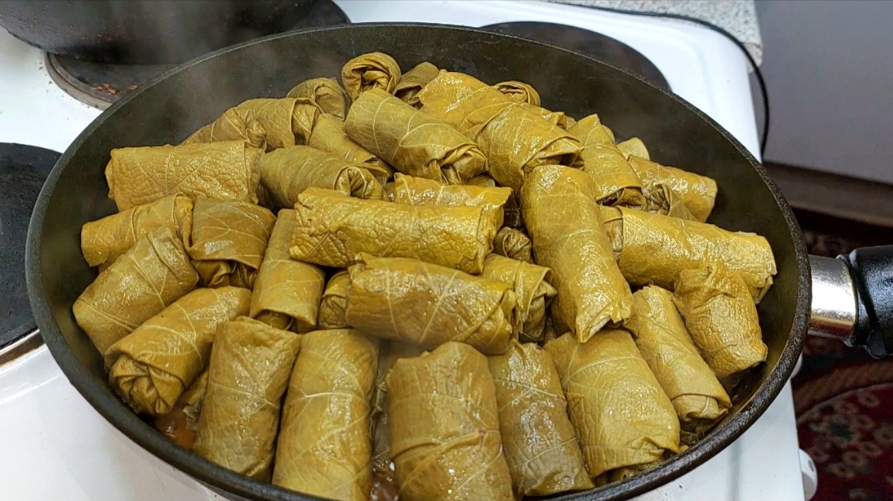 Популярная ДОЛМА из виноградных листьев - Неповторимый вкус! Рецепт от Всегда Вкусно! смотреть онлайн