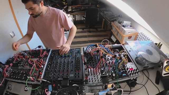 J.Nandez - eurorack modular live set 1/30/2022 смотреть онлайн
