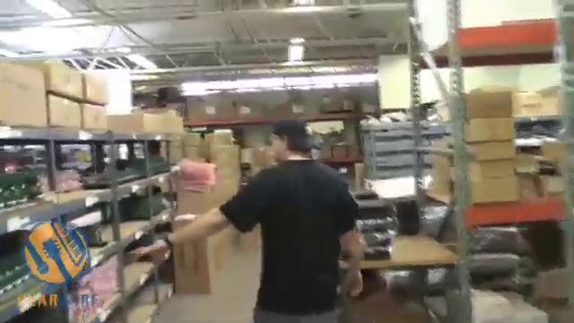 Randall Amplifiers Given The Old "Q.C." At The Washburn USA Custom Shop смотреть онлайн