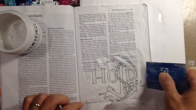 Bible journaling with Tracing Paper смотреть онлайн